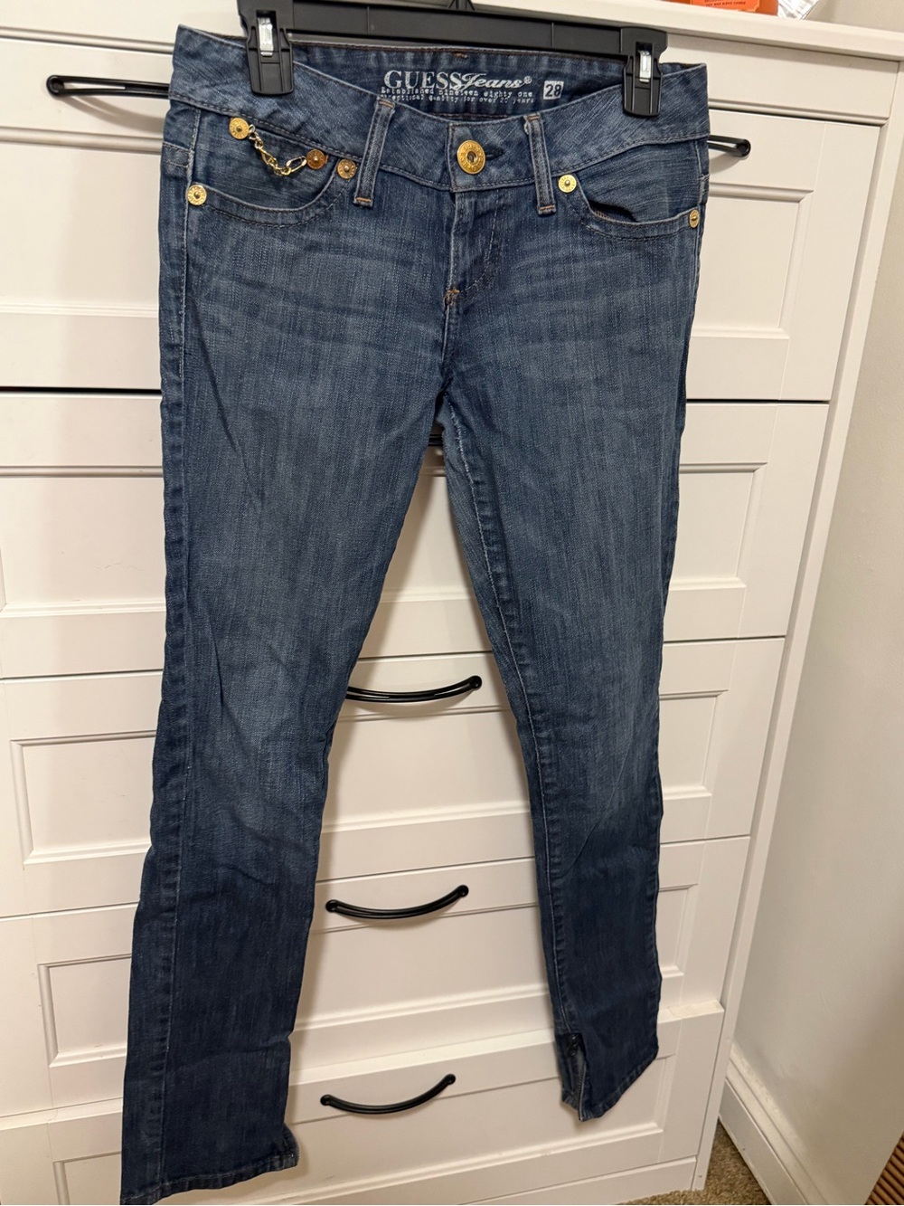 GUESS Skinny Jeans in Dark Blue with Gold-Tone Accents